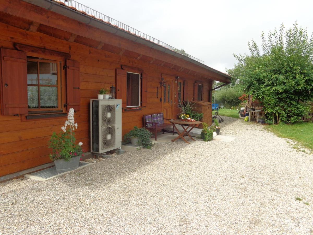 Barrierefreies Zimmer Im Blockhaus Mit Sauna Am See Soyen Экстерьер фото